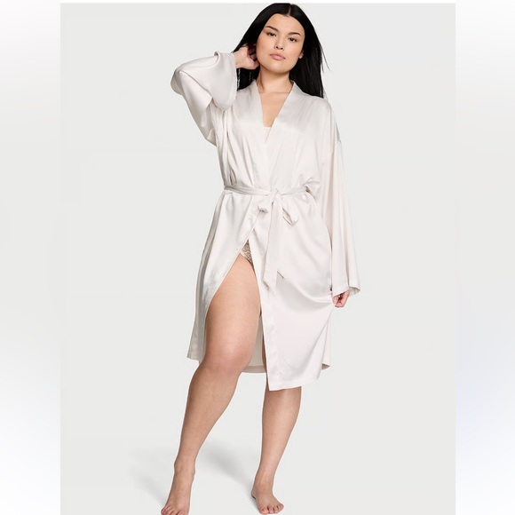 VICTORIA'S SECRET Satin Midi Robe White/Ivory - Picture 1 of 6